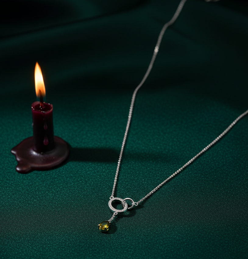 silver chain neckless 